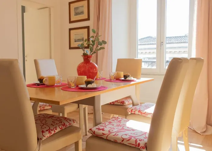 Daire The Rent - Bright Near Isola Tiberina *